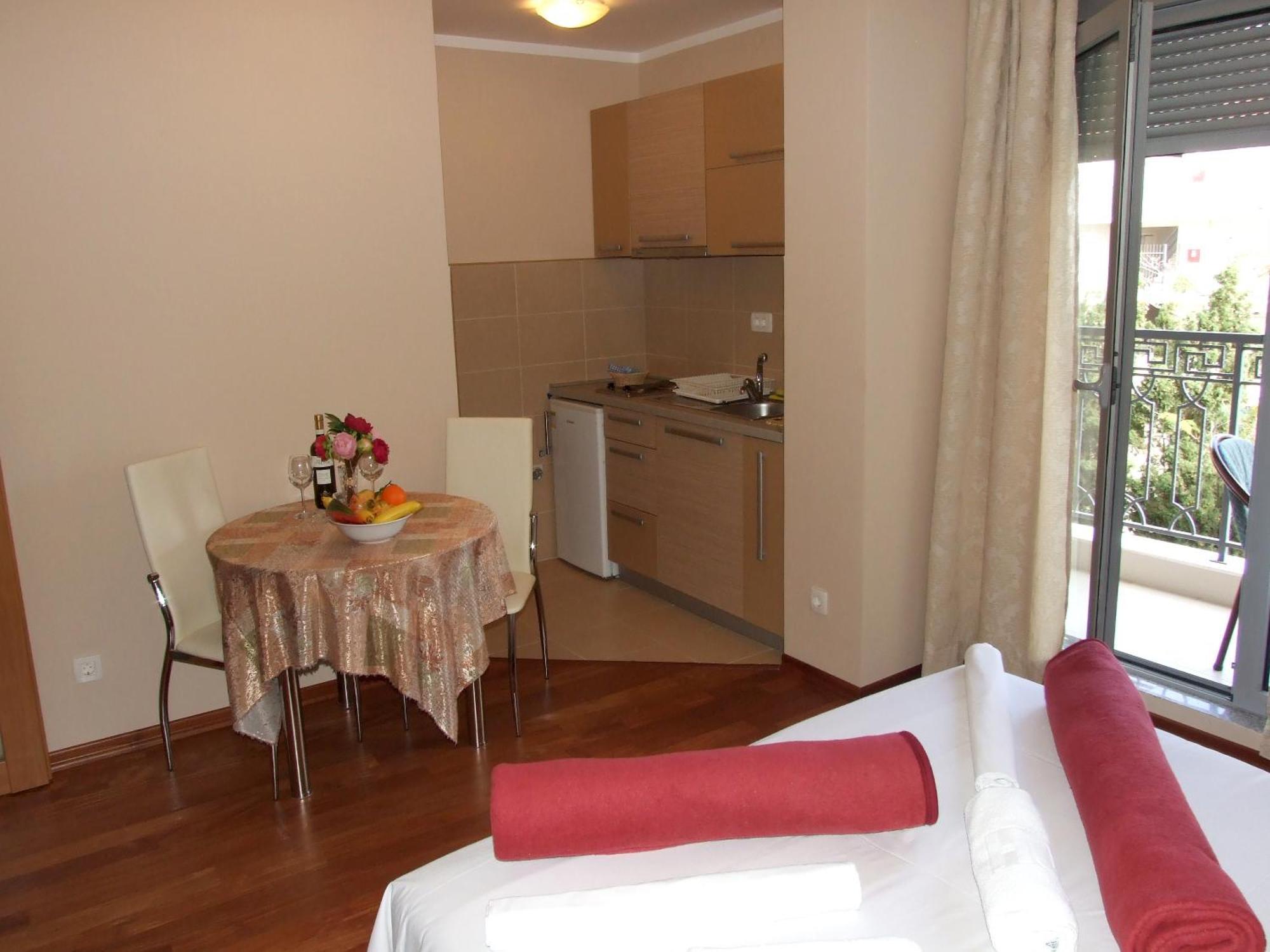 Apartments Oaza 2 Petrovac Habitación foto