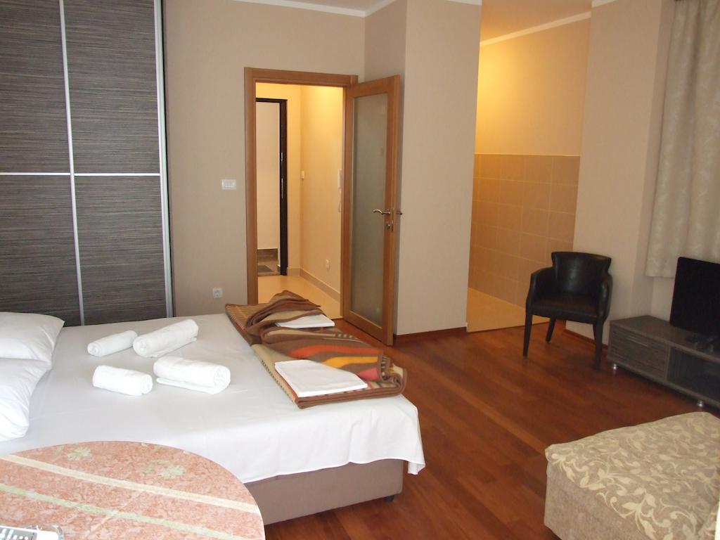 Apartments Oaza 2 Petrovac Habitación foto